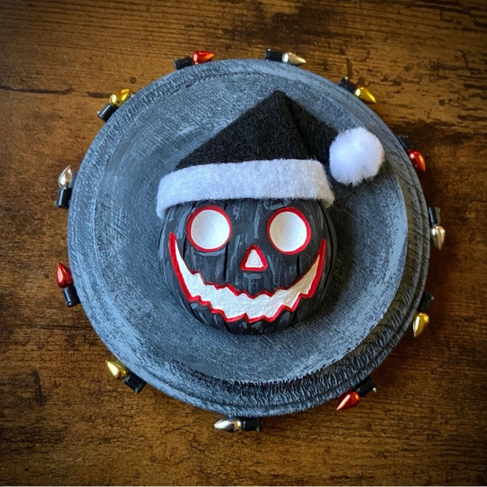 Halloween Pumpkin Decor with Santa Hat wall hanger